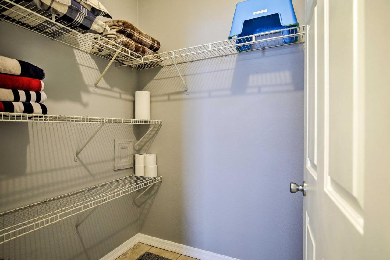 Modern Condo With Pool 4 Mi To Clearwater Beach! Esterno foto